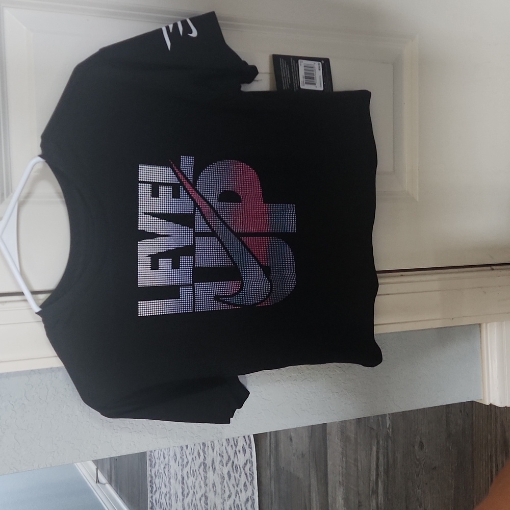 Nike girls shirt